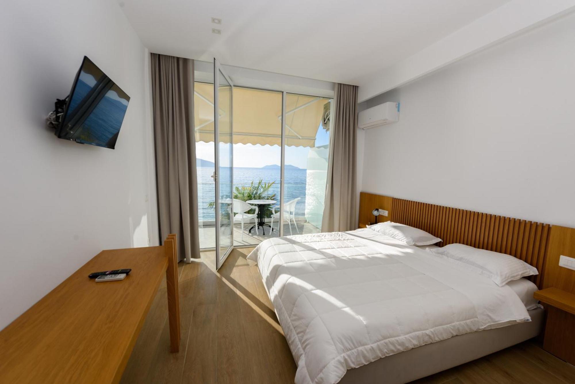 Hotel Nimfa Kanine Esterno foto