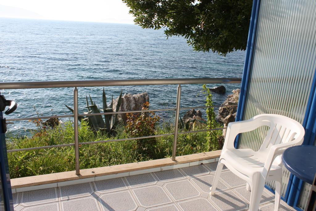 Hotel Nimfa Kanine Esterno foto