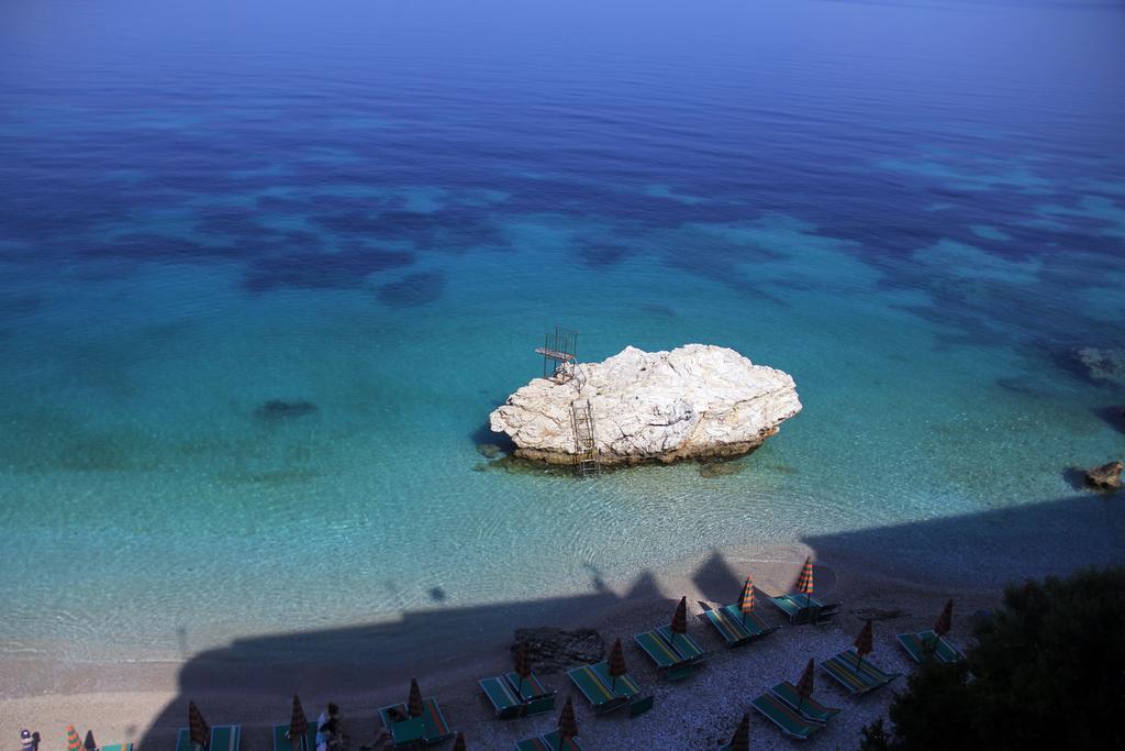 Hotel Nimfa Kanine Esterno foto