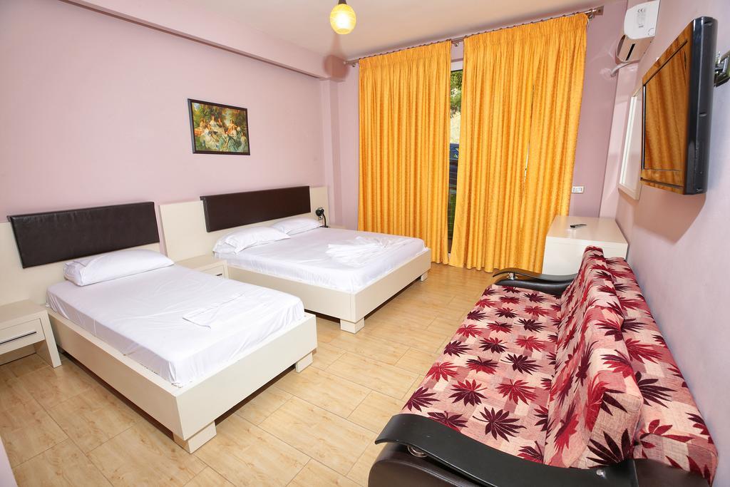 Hotel Nimfa Kanine Esterno foto